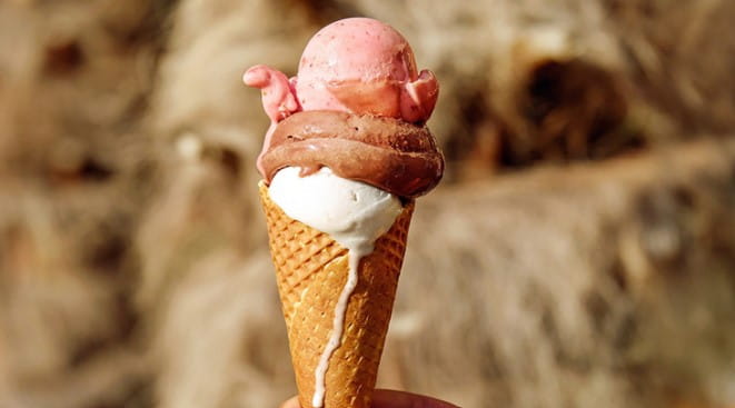 Ice cream sundae
