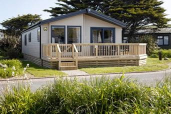 Lodge with veranda