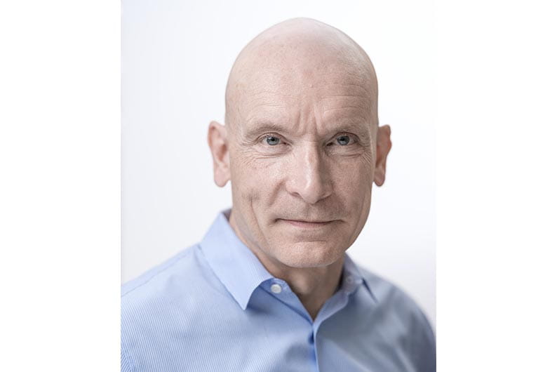 Headshot of Martin Robinson