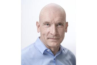 Headshot of Martin Robinson