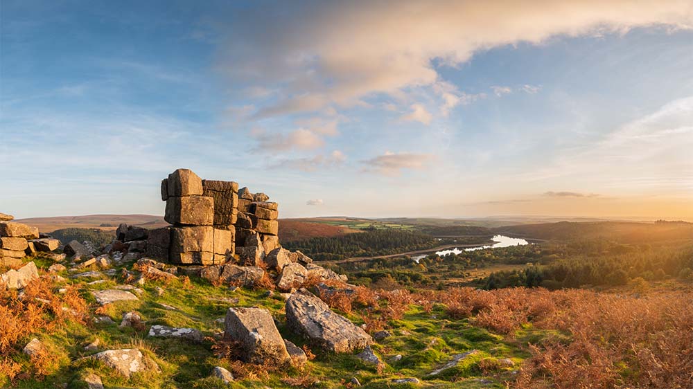 Sunsrise over the moors in Dartmouth National Park in autumn