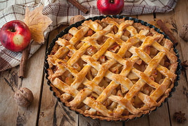 A freshly baked apple pie