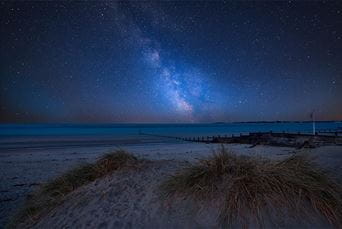 The milky way visibile over the sea