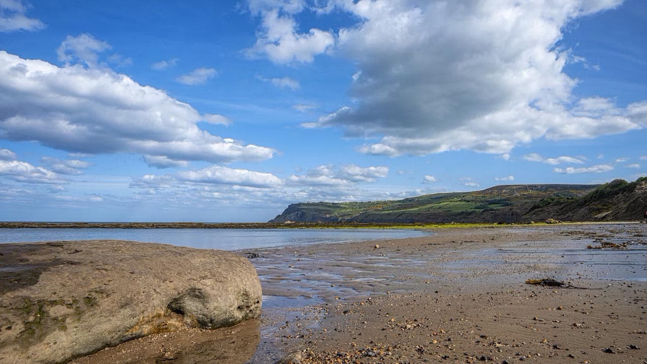 Low tide at Robin Hood's Bay