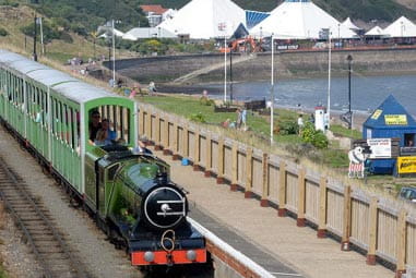 Green train at North Bay railway station