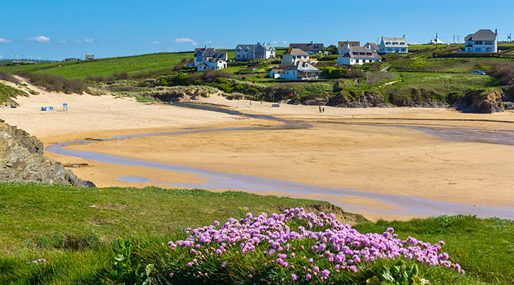 clifftop view of treyarnon bay