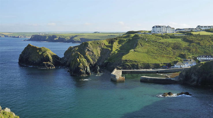 Scenic view of Lizard Point