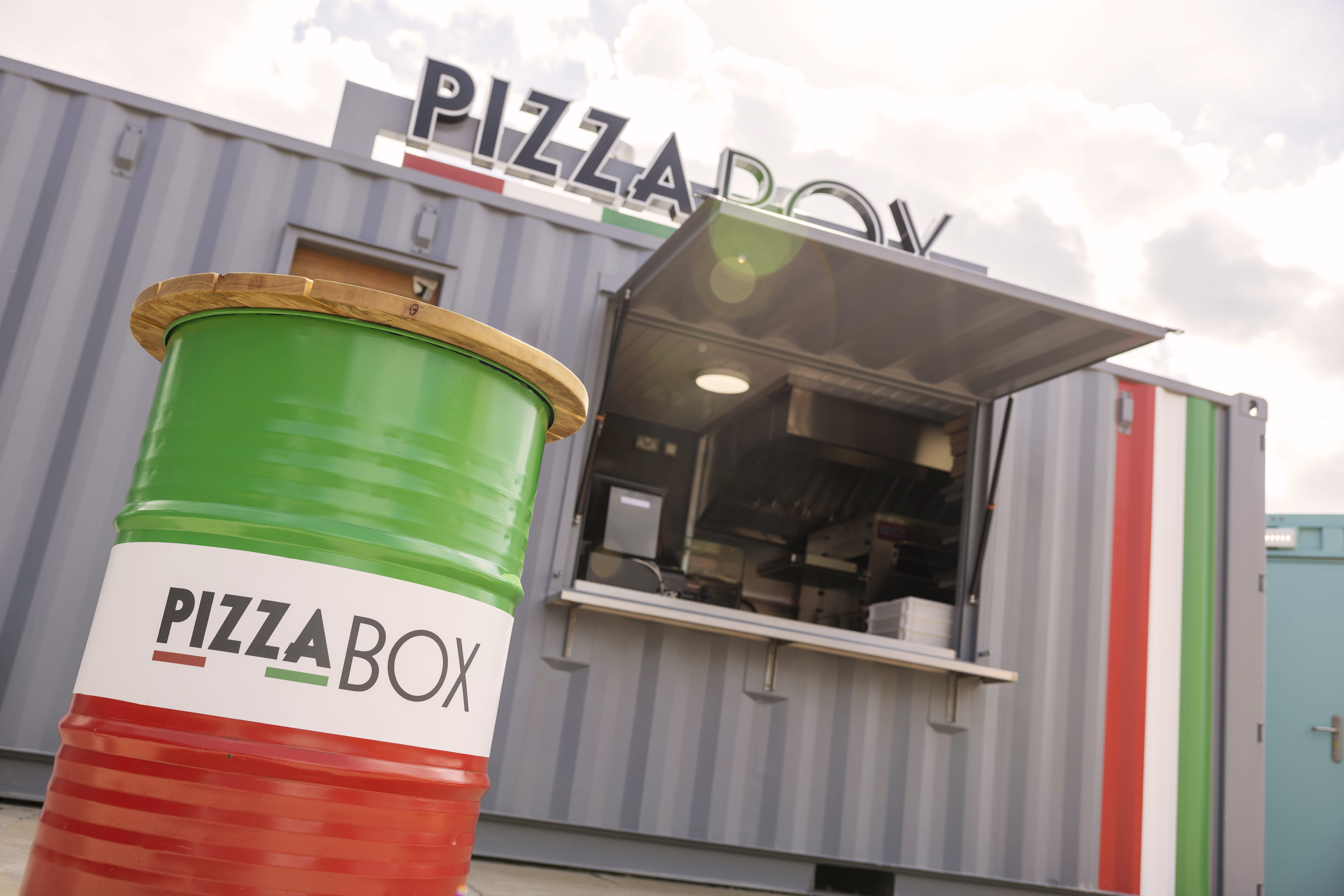 Pizza Box pop up bar open