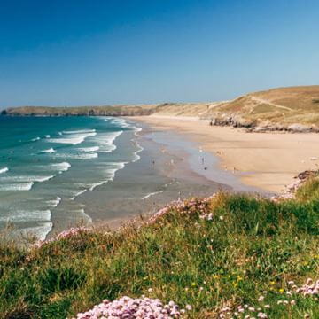 A cornwall beach on a sunny day