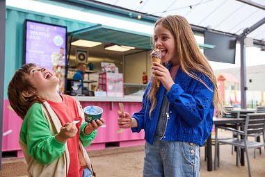 Kids eating ice cream