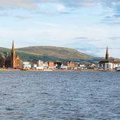 a town on the scottish coast