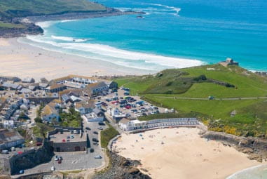 Tate St. Ives in the sunshine