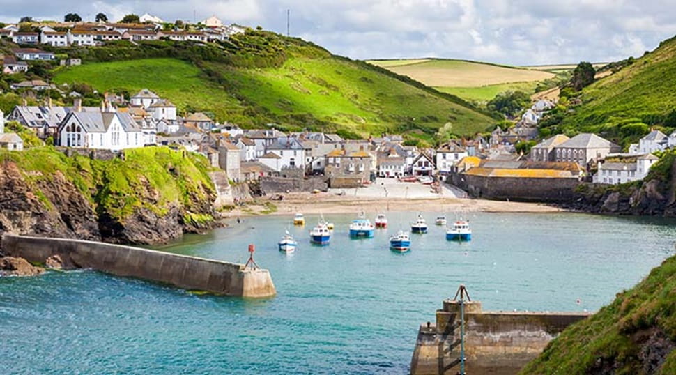 Port Isaac harbour on sunny day