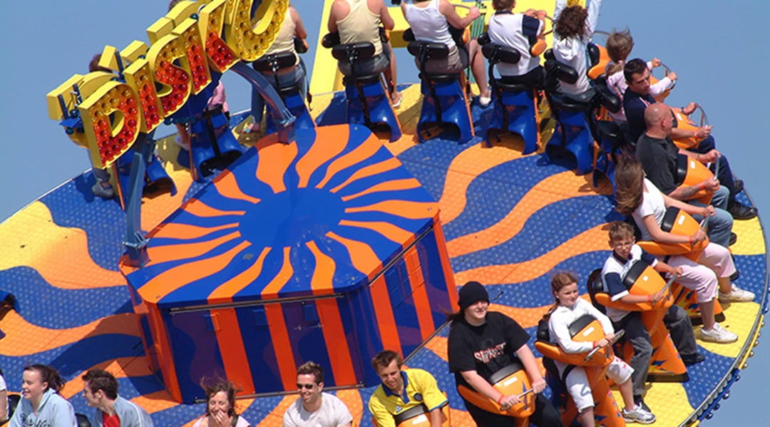 spinning theme park ride