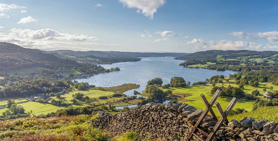 A stunning lanscape of the Lake District on a summer day
