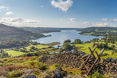 A stunning lanscape of the Lake District on a summer day