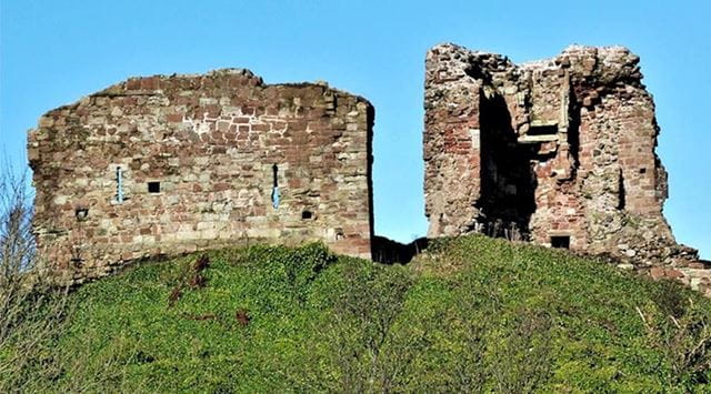 Ancient ruins for Androssan Castle near Sandylands Holiday Park in Scotland
