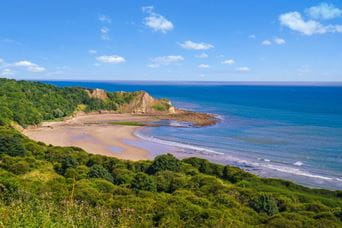 Cayton Bay beach