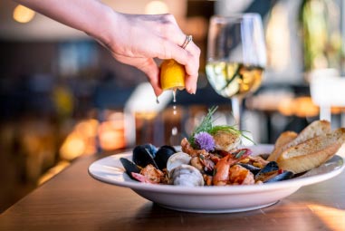 Bowl of mussels 