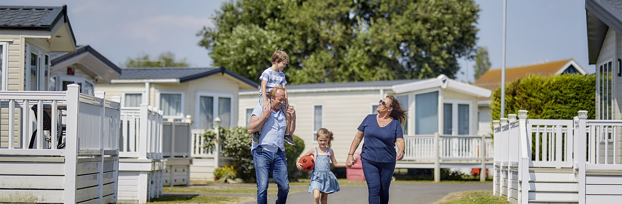 Directions & Map to Naze Marine Holiday Park, Essex