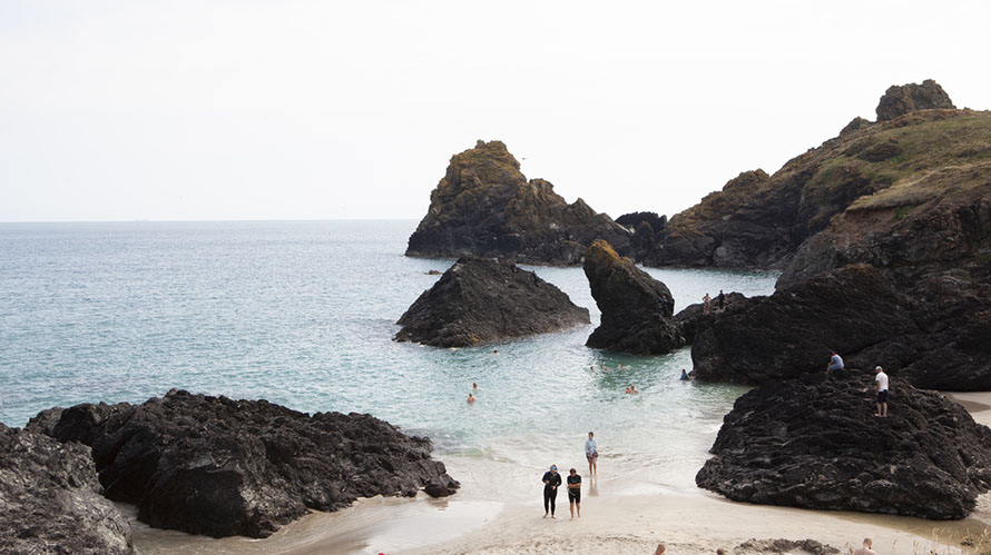 Kynance Cove's beach and rock formations in Cornwall